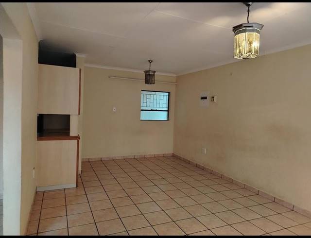 3 BEDROOM PROPERTY TO RENT IN BENDOR